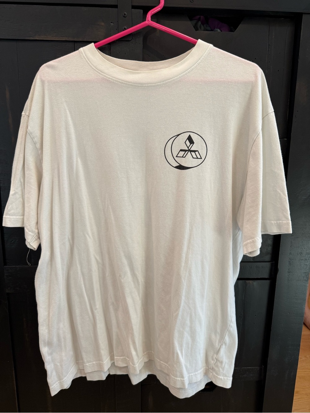 PALACE Mitsubishi White Short-Sleeve Crewneck T-Shirt “Putting the E in Palace”